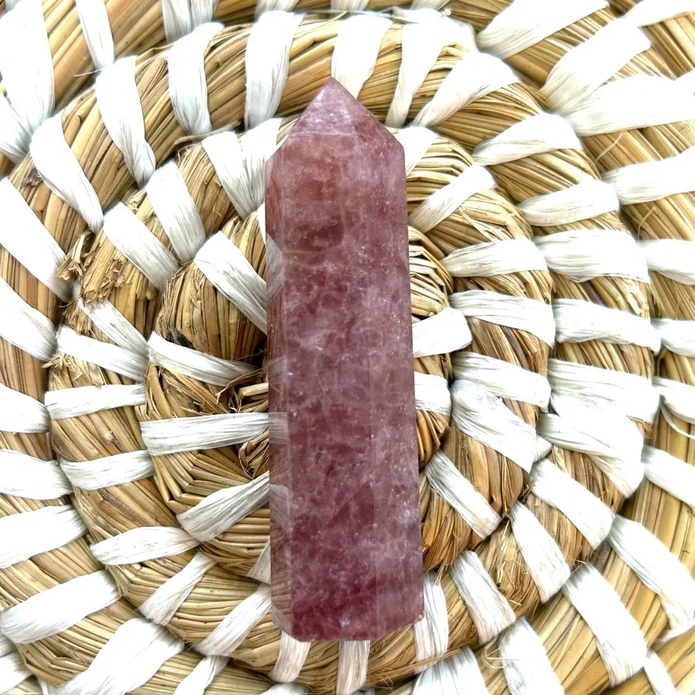 🍓 Strawberry Quartz - Picture 3 of 3